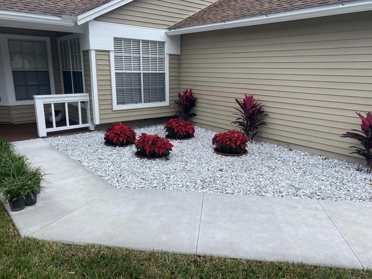 Innovative Hardscaping Ideas for Small Yards in Lakeland Creative